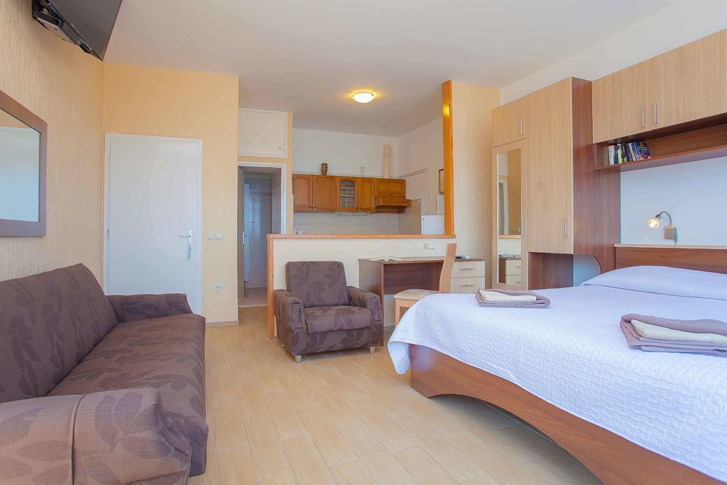Guest House Lovric Lumbarda Luaran gambar