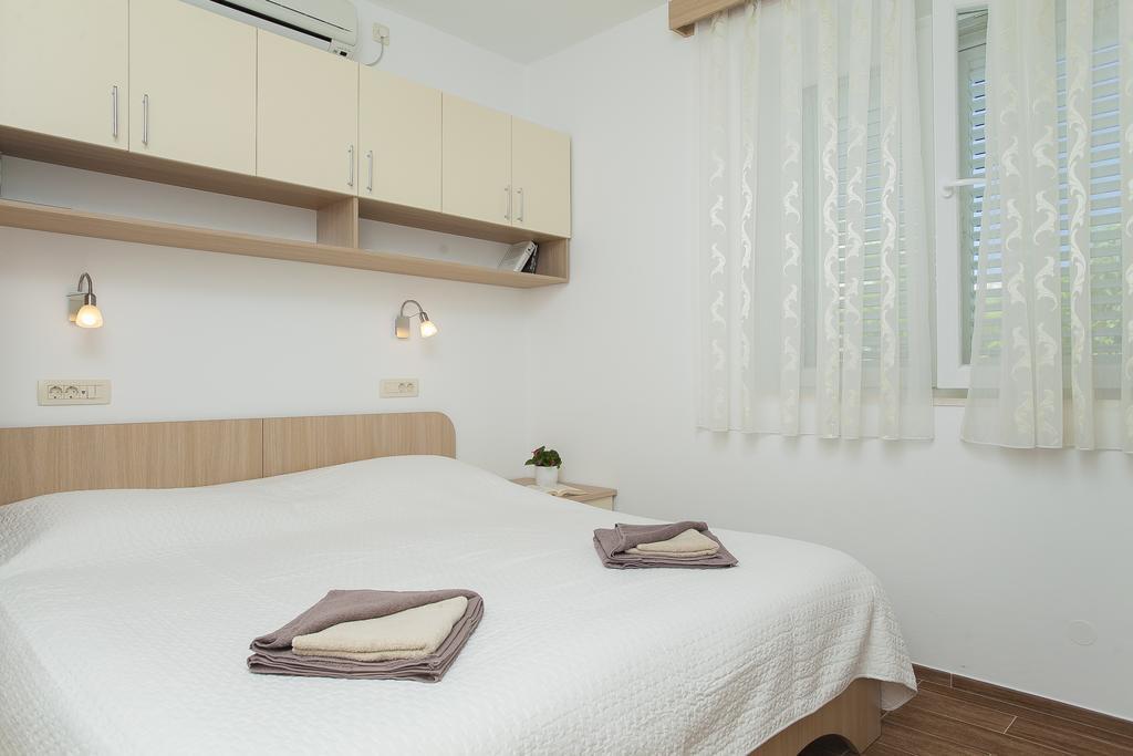 Guest House Lovric Lumbarda Bilik gambar